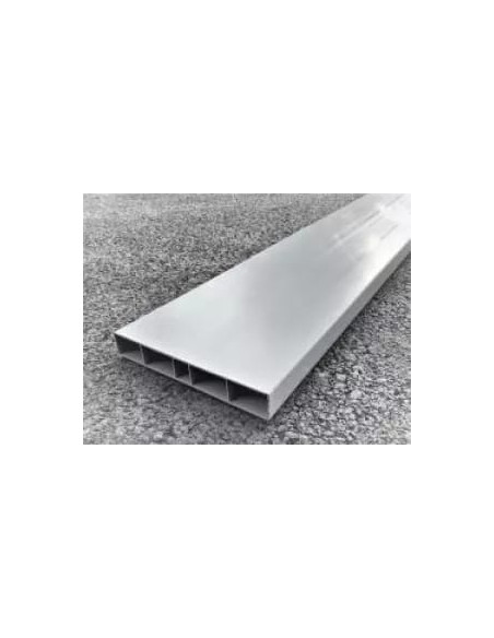 PLAQUE DE SOUBASSEMENT EN PVC RECYCLÉ 252.5 X H25 X 3,8 CM - Ambiance Cloture